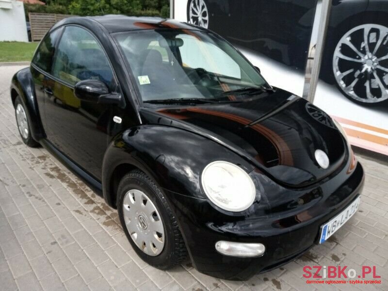 2001' Volkswagen New Beetle photo #1