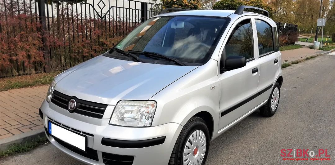 2009' Fiat Panda photo #2
