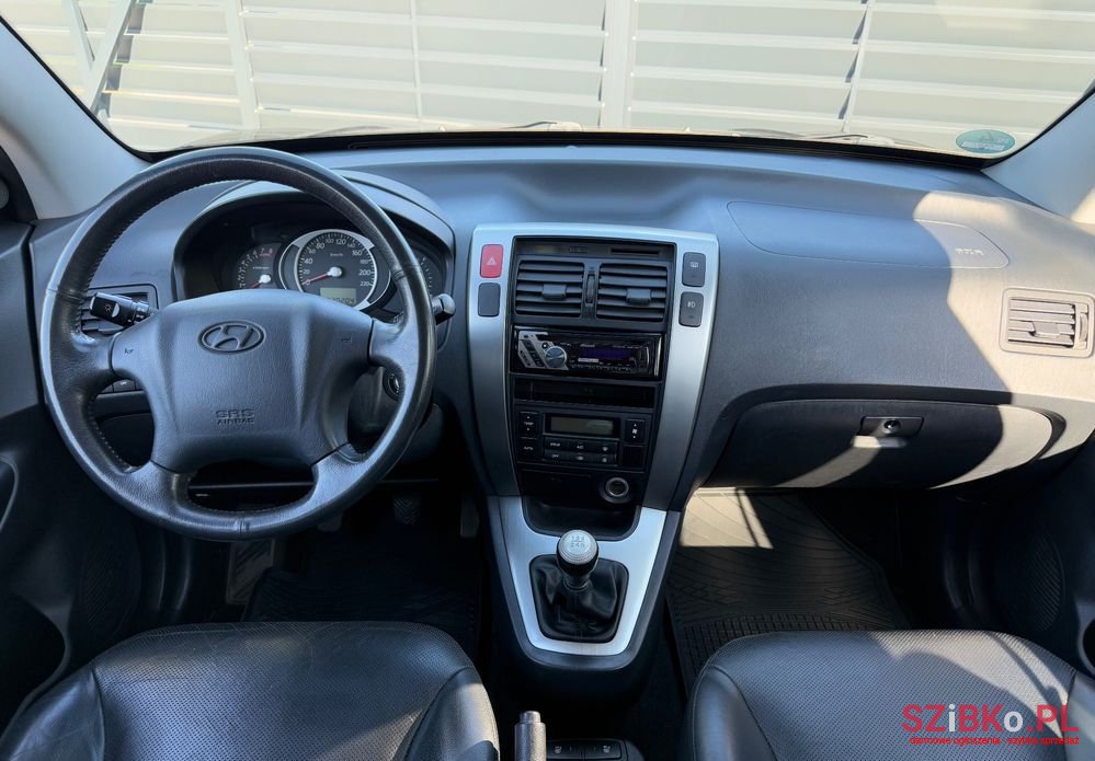 2009' Hyundai Tucson photo #5