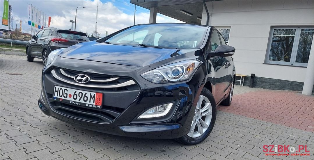 2013' Hyundai i30 photo #1