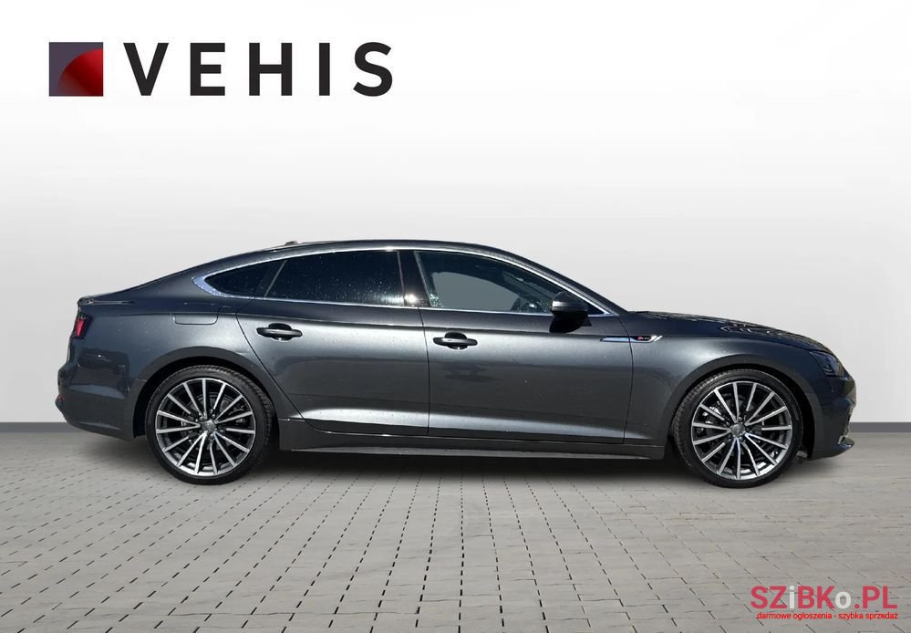 2019' Audi A5 S Tronic photo #6