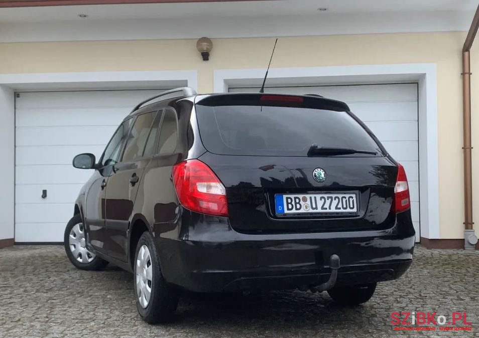 2010' Skoda Fabia photo #2