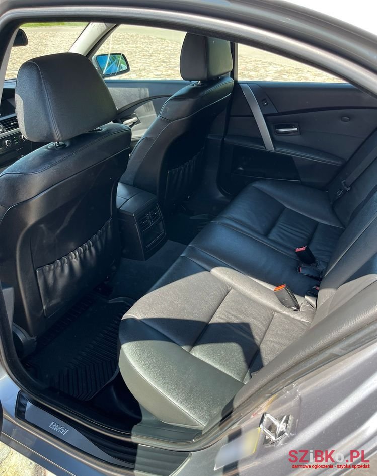 2005' BMW 5 Series photo #6