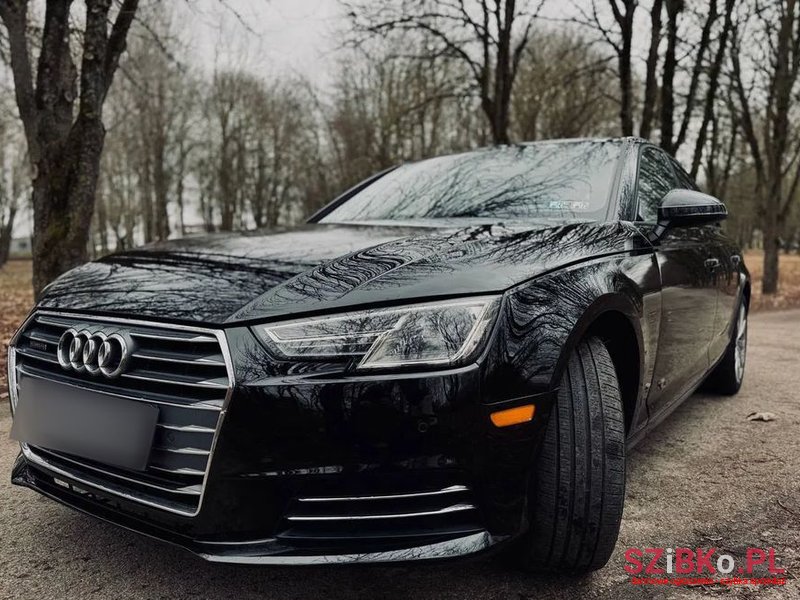 2017' Audi A4 photo #2