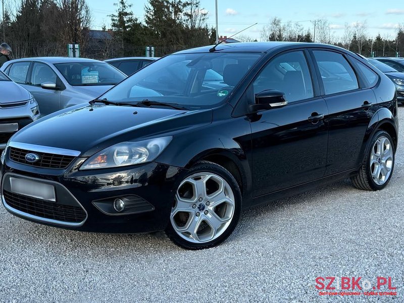 2009' Ford Focus photo #3