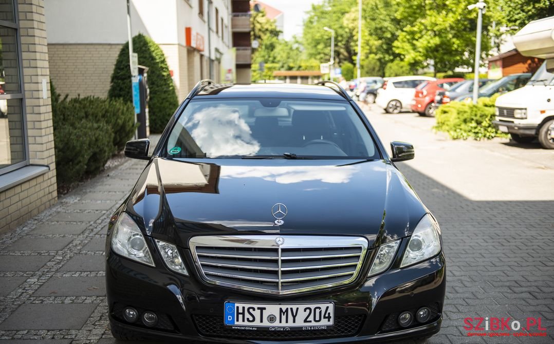 2010' Mercedes-Benz Klasa E photo #1