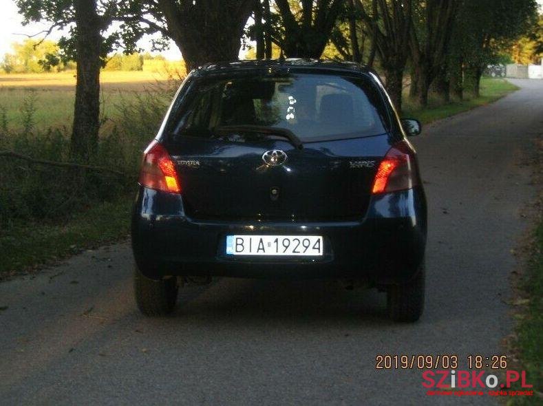 2007' Toyota Yaris photo #1