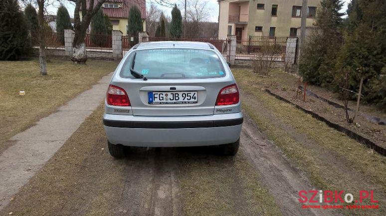 1999' Renault Megane photo #2