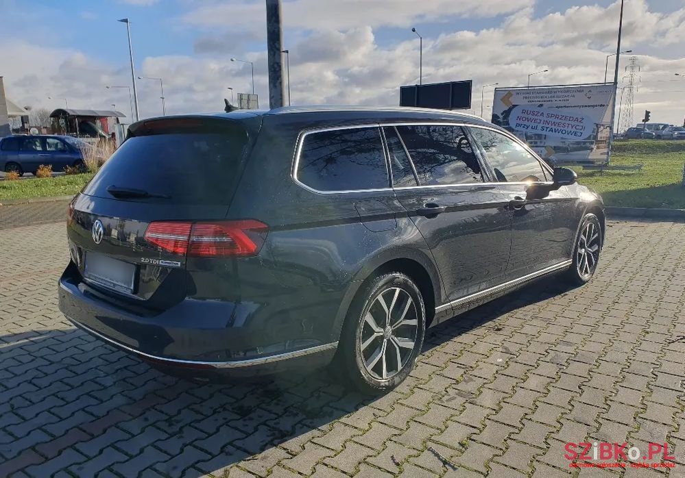 2016' Volkswagen Passat photo #3