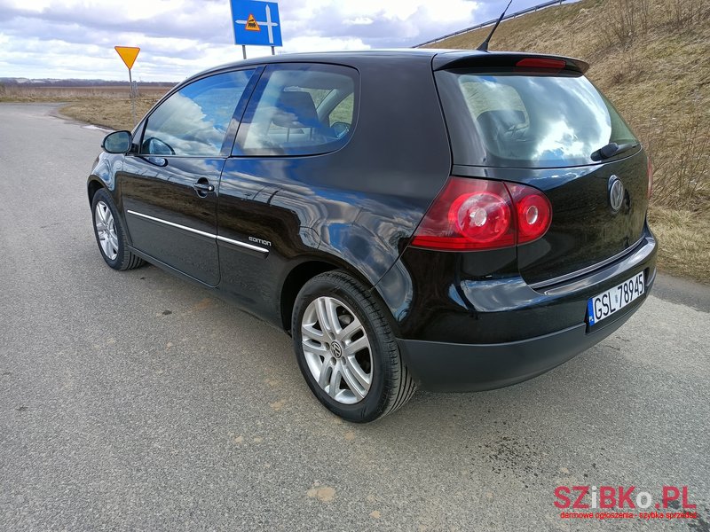 2008' Volkswagen Golf photo #3