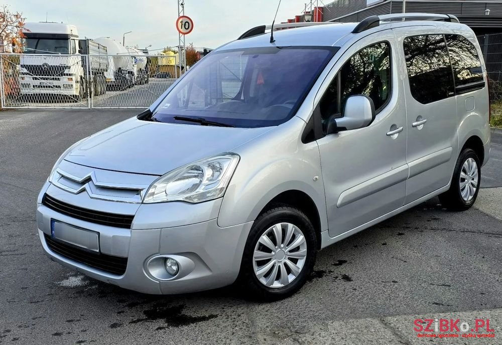 2011' Citroen Berlingo 1.6 Hdi Multispace photo #1