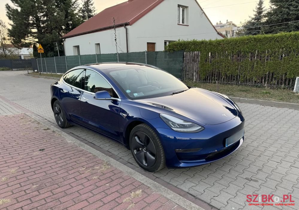 2020' Tesla Model 3 photo #3