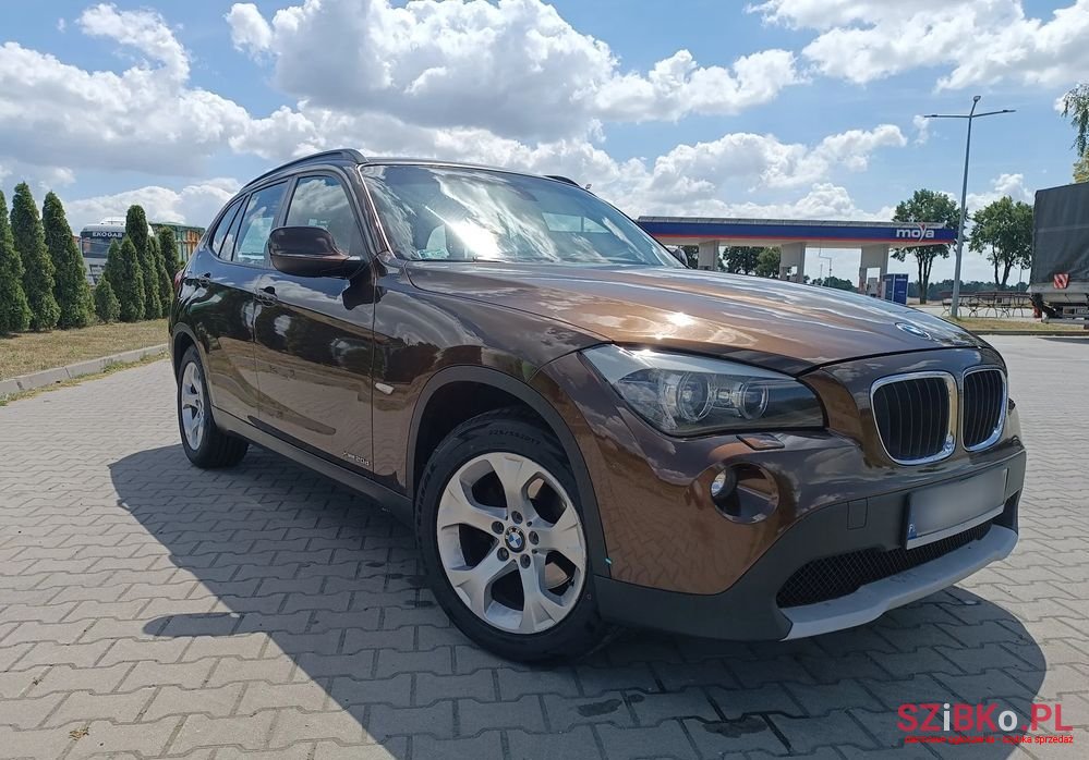 2009' BMW X1 Xdrive20D photo #2