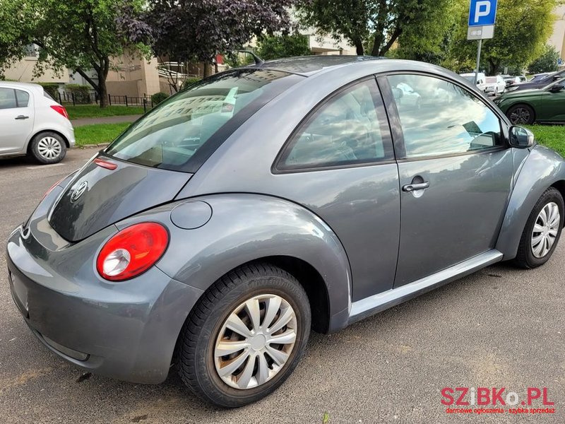 2006' Volkswagen New Beetle 1.4 photo #4