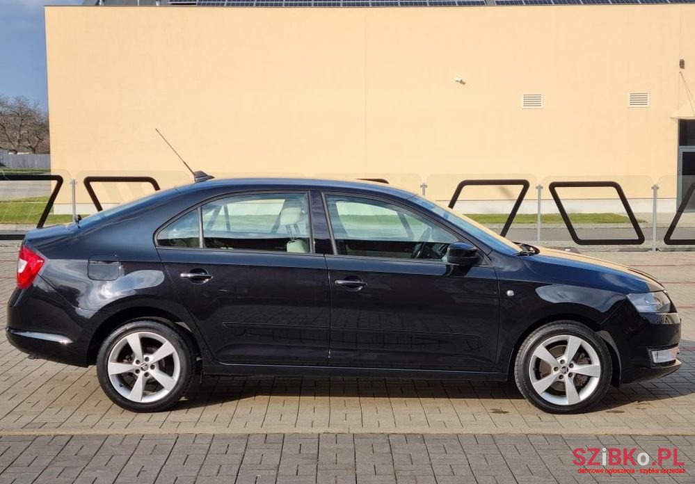2013' Skoda Rapid 1.2 Tsi Ambition photo #6