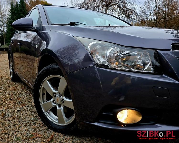 2012' Chevrolet Cruze photo #5