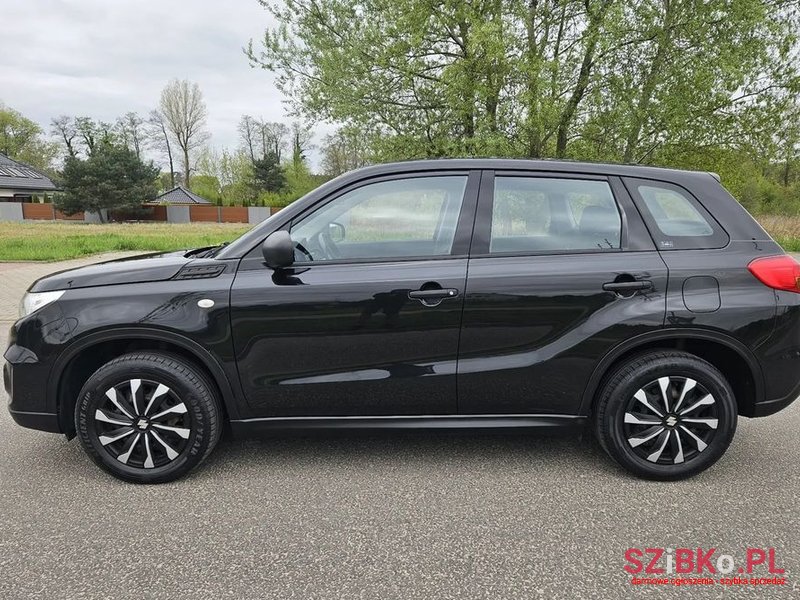 2015' Suzuki Vitara photo #3