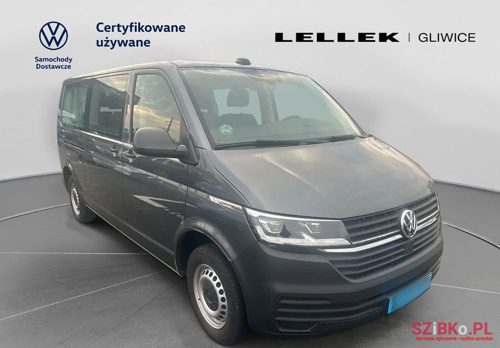 2023' Volkswagen Caravelle photo #5