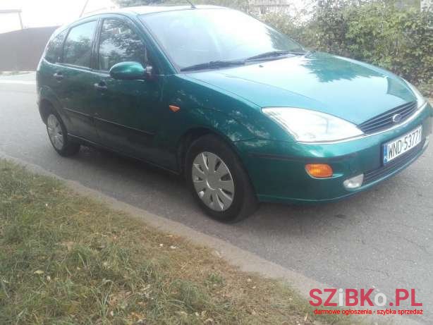 2000' Ford Focus photo #1