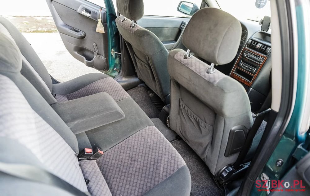 2001' Opel Astra Ii 1.6 Elegance photo #4