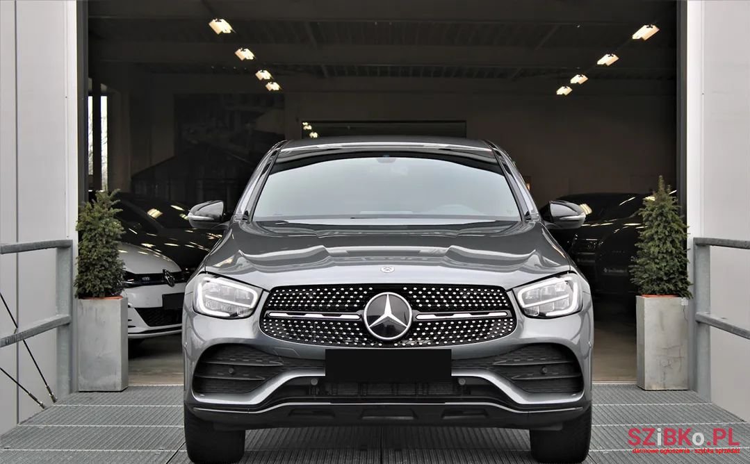 2023' Mercedes-Benz GLC photo #4