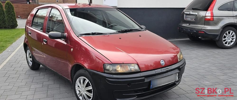 2002' Fiat Punto 1.2 8V photo #4