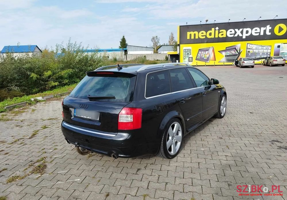 2004' Audi A4 Avant photo #5
