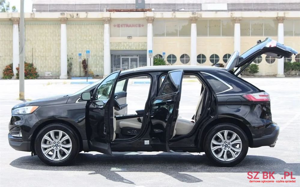 2019' Ford Edge photo #5