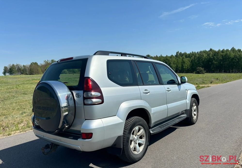 2008' Toyota Land Cruiser photo #3