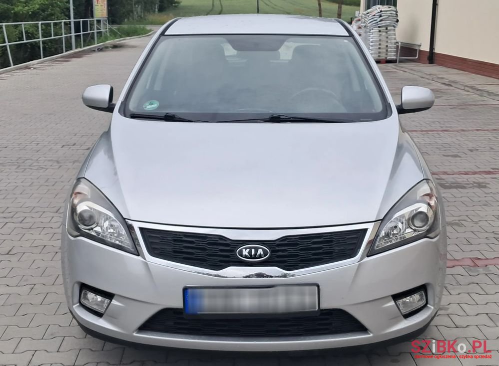 2010' Kia Ceed 1.4 Cvvt Attract photo #5