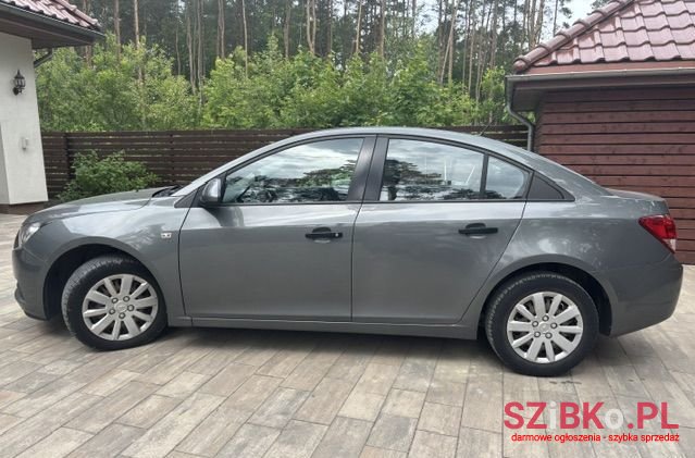 2009' Chevrolet Cruze 2.0 Vdci Base photo #3