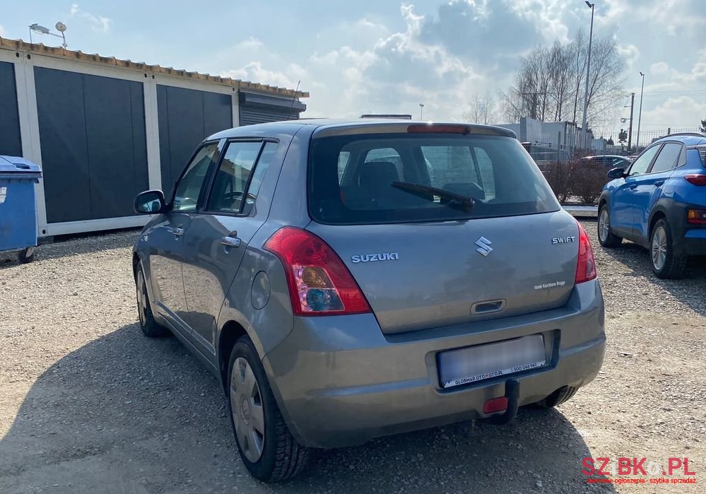 2007' Suzuki Swift photo #3