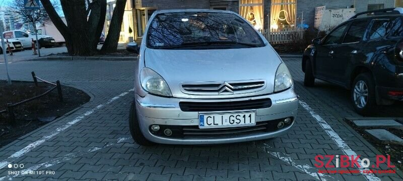 2009' Citroen Xsara Picasso photo #2