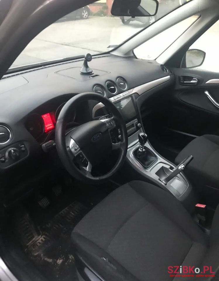 2006' Ford Galaxy photo #2