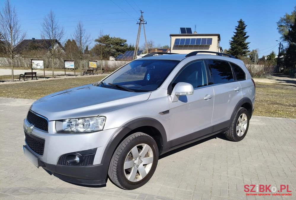 2011' Chevrolet Captiva photo #1