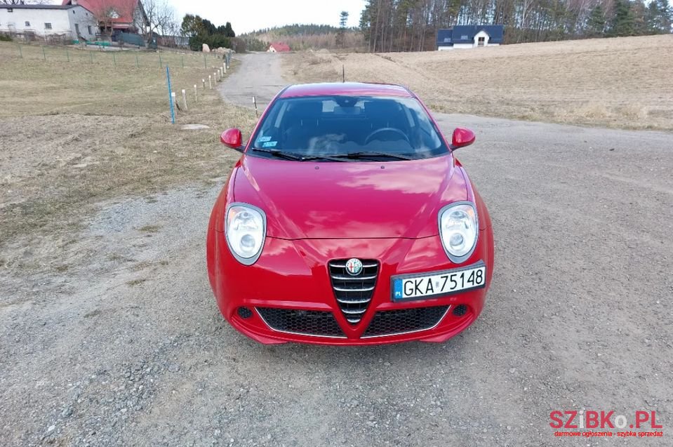 2011' Alfa Romeo MiTo photo #4