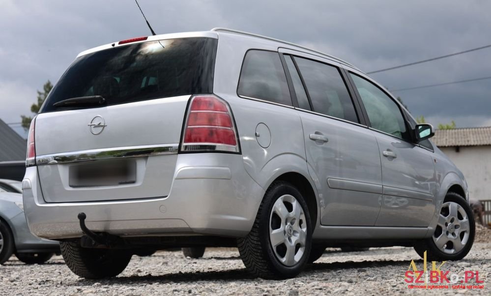 2007' Opel Zafira photo #2