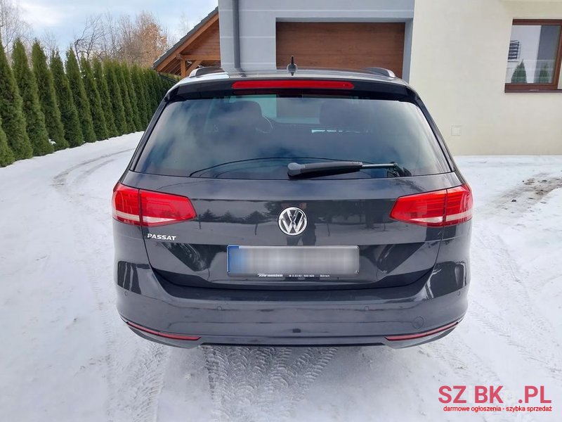 2015' Volkswagen Passat photo #4