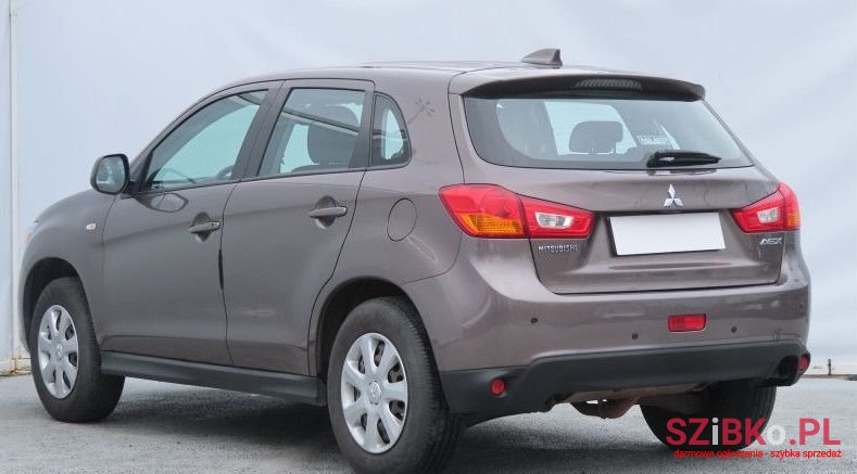 2016' Mitsubishi ASX photo #3