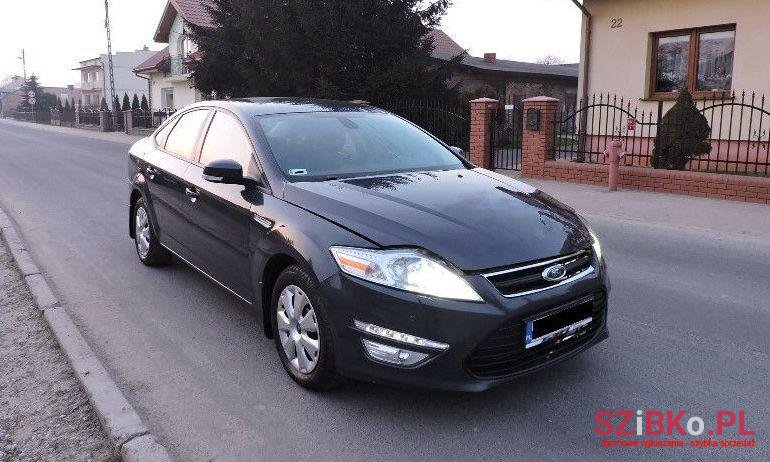 2013' Ford Mondeo photo #1