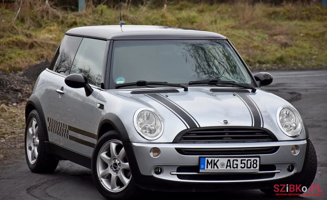 2004' MINI Cooper photo #3