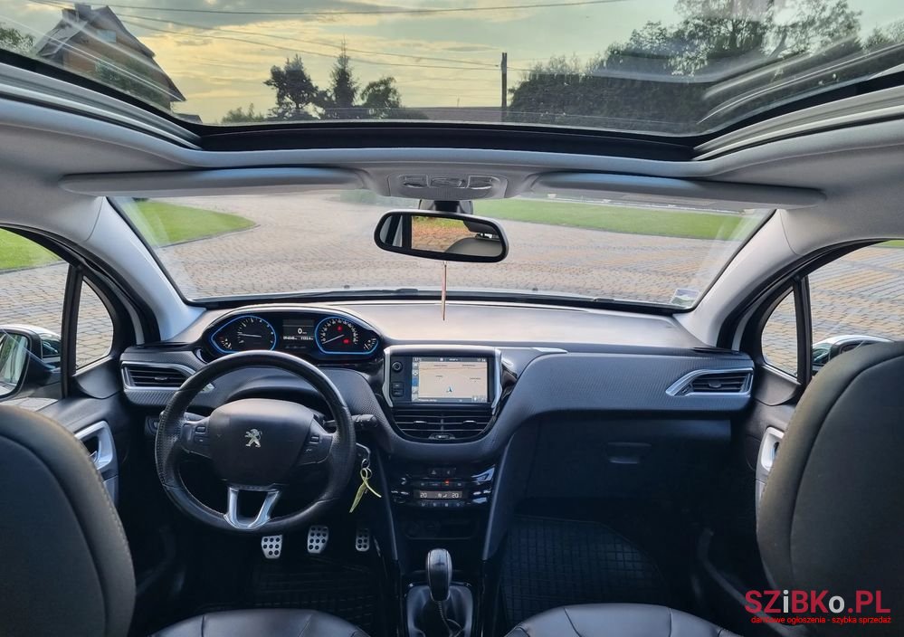 2017' Peugeot 2008 photo #5