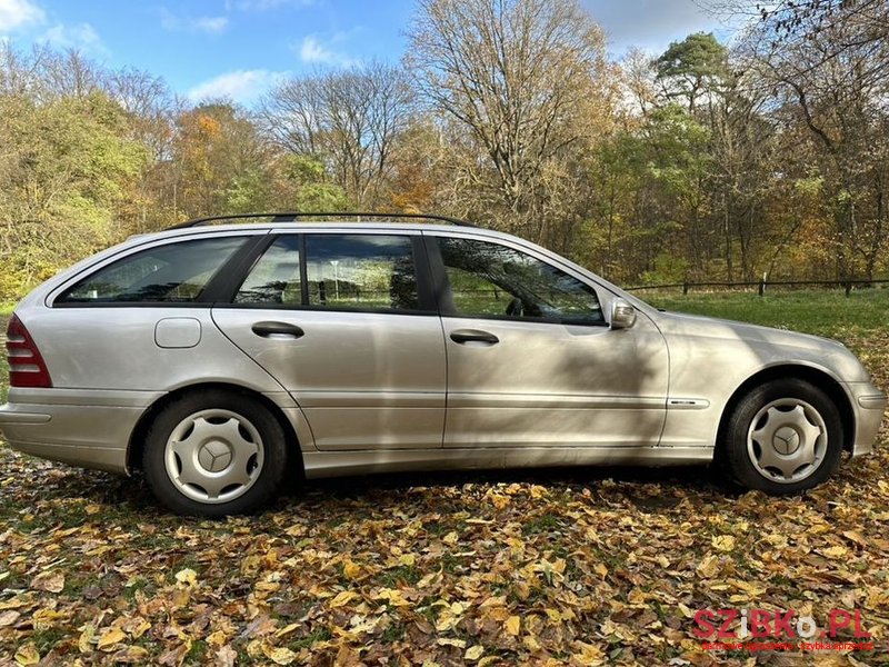 2005' Mercedes-Benz C-Class photo #6