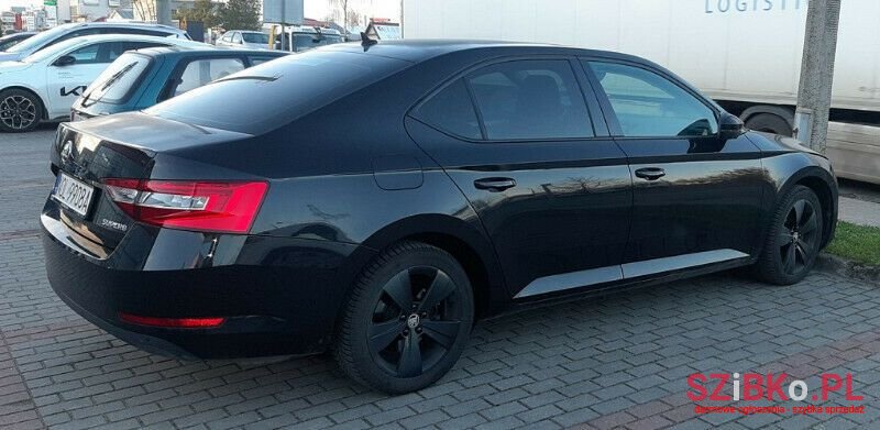 2018' Skoda Superb photo #4