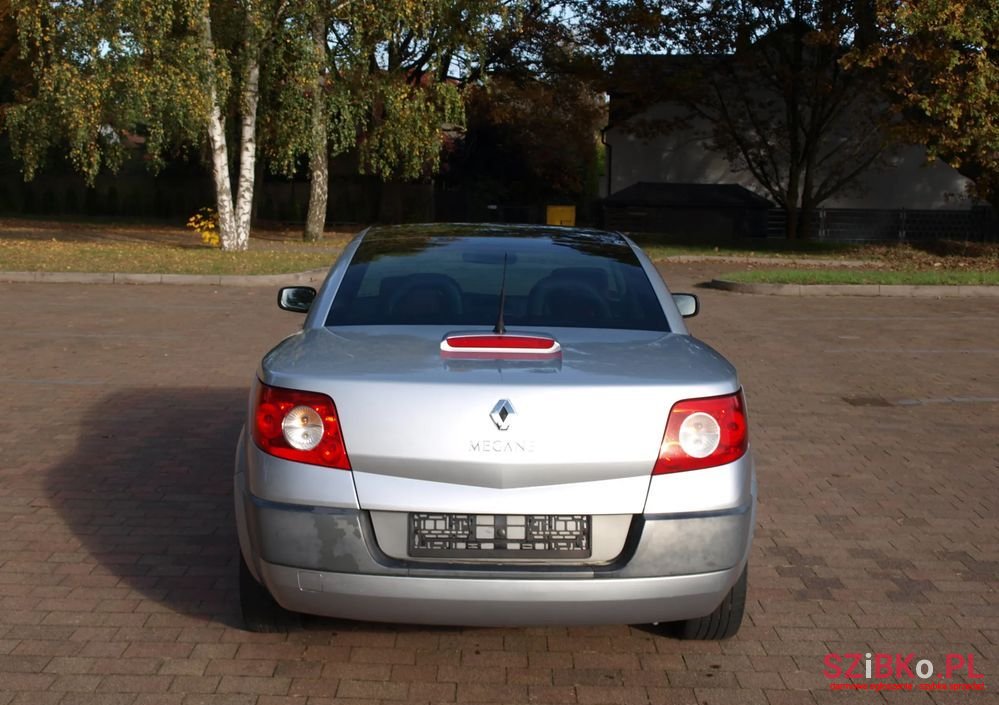 2006' Renault Megane photo #6
