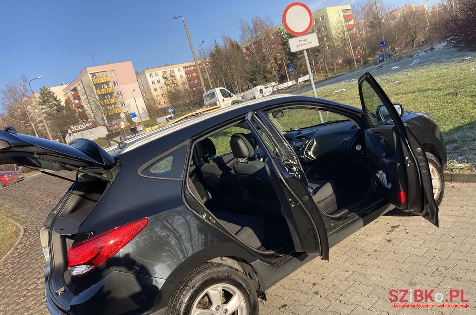 2010' Hyundai ix35 photo #5