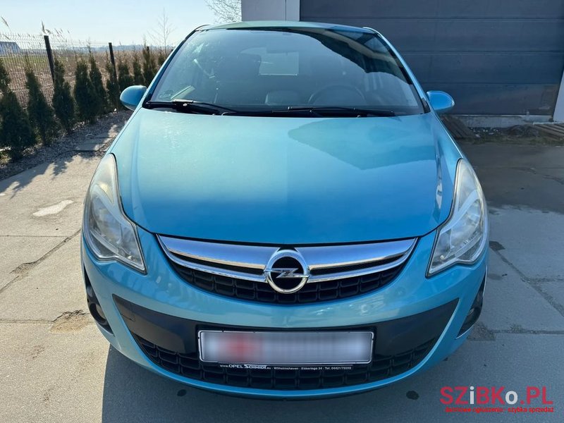 2011' Opel Corsa photo #4