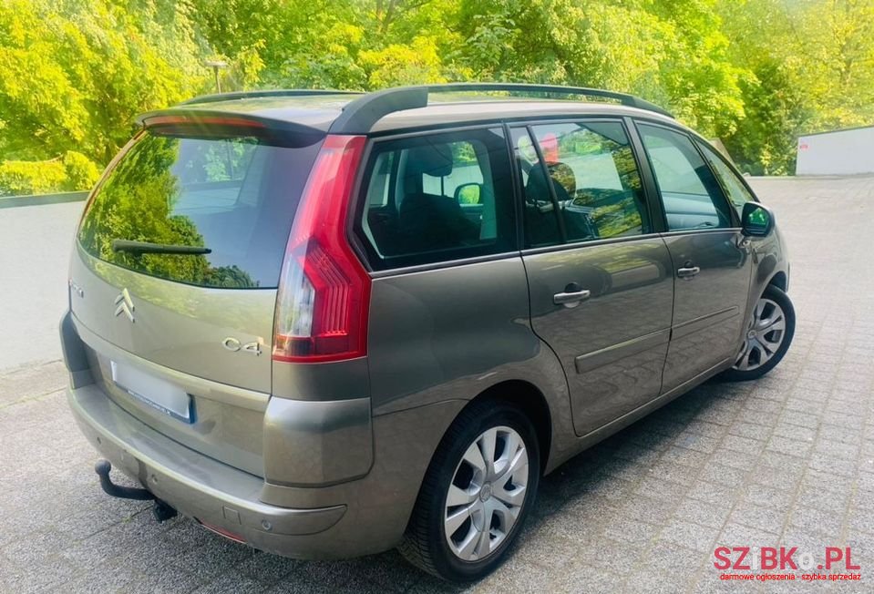 2007' Citroen C4 Grand Picasso photo #6
