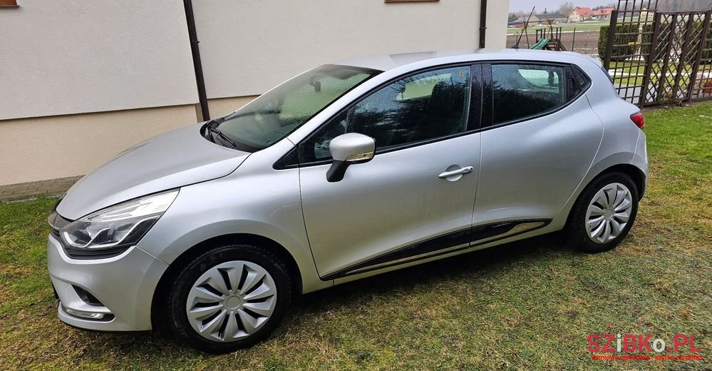 2016' Renault Clio photo #1