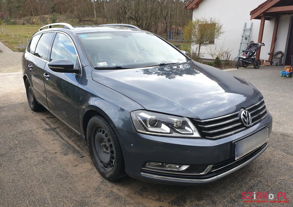 2013' Volkswagen Passat photo #4